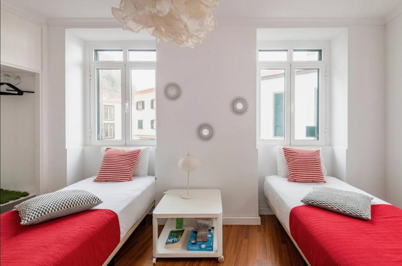 Sol Apt Beachfront Duplex Понта-ду-Сол Екстер'єр фото